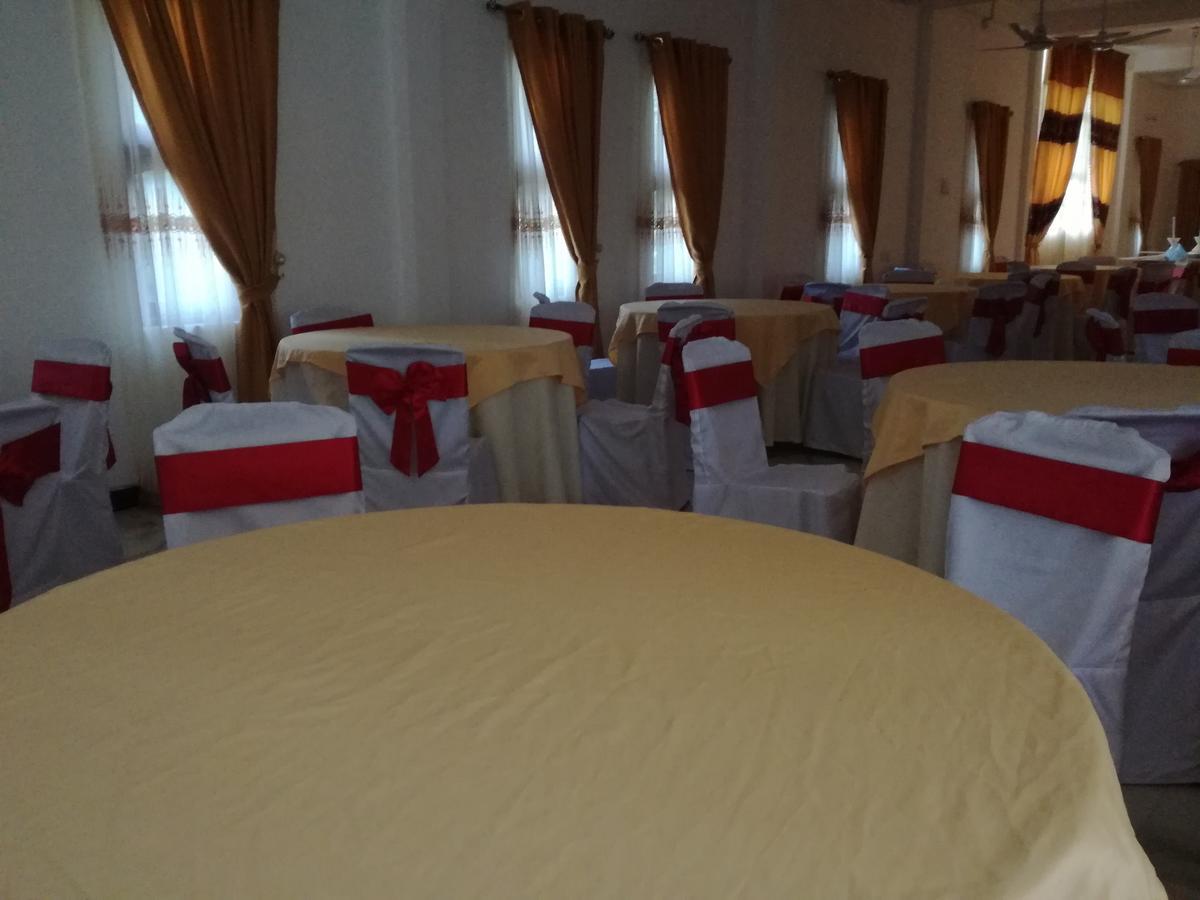Deshani Holiday Inn Dambulla Exterior foto