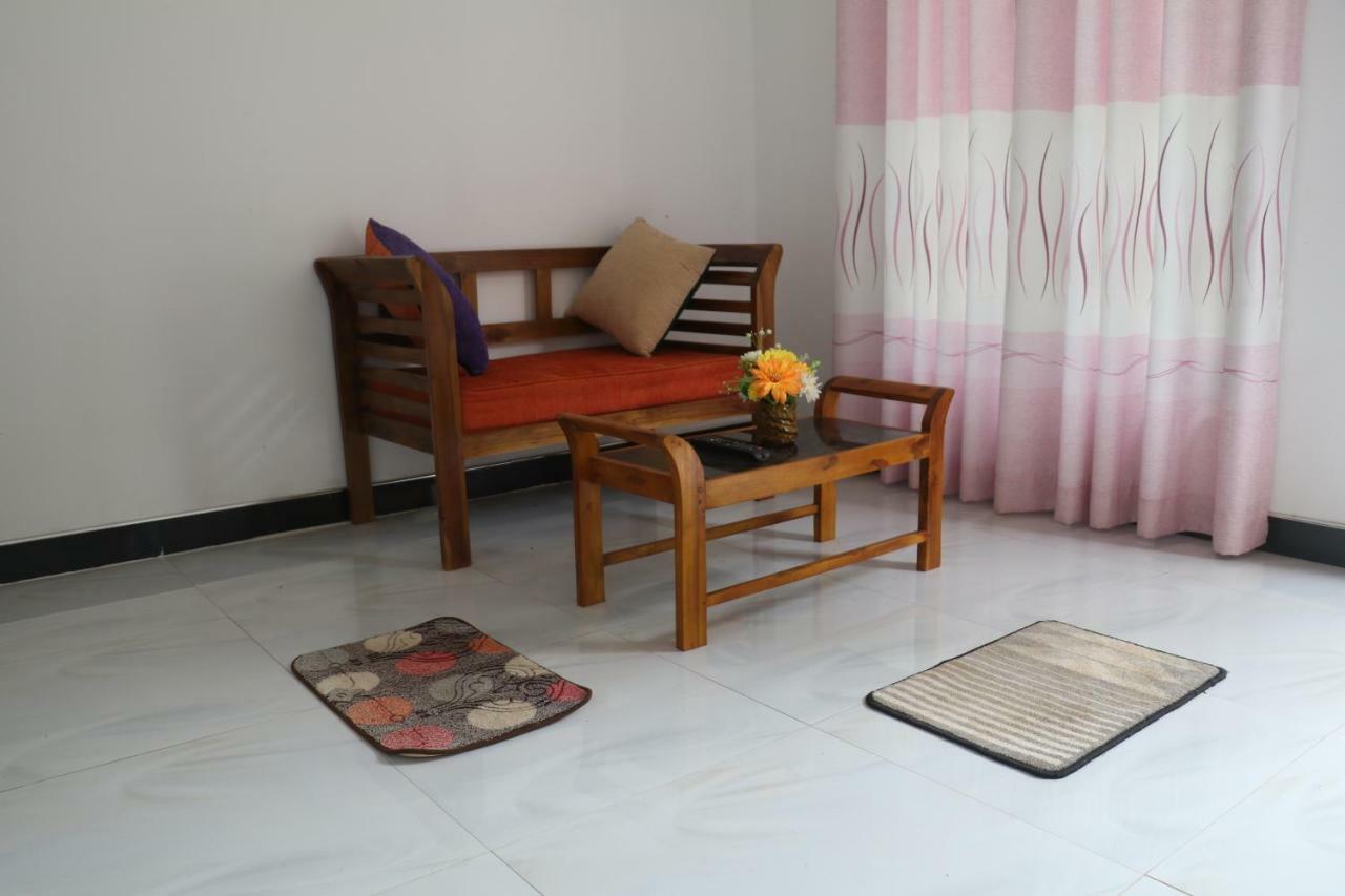 Deshani Holiday Inn Dambulla Exterior foto